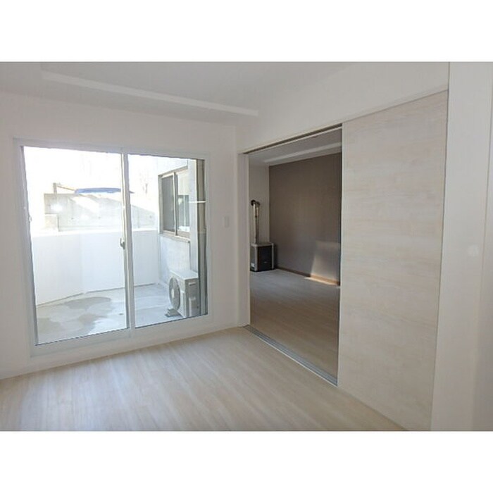 物件内観写真10　(居室)