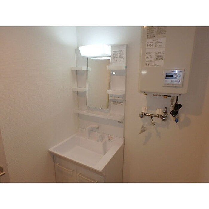 物件内観写真12　(洗面)