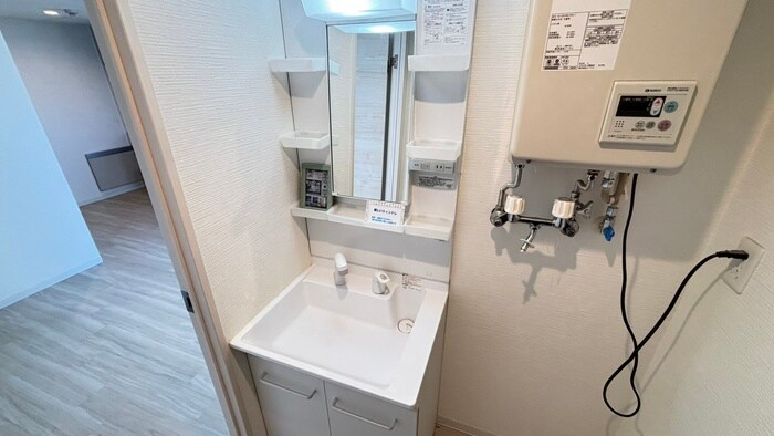 物件内観写真16　(洗面)