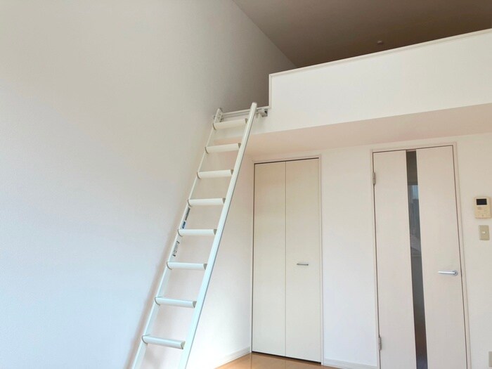 物件内観写真10　(居室)