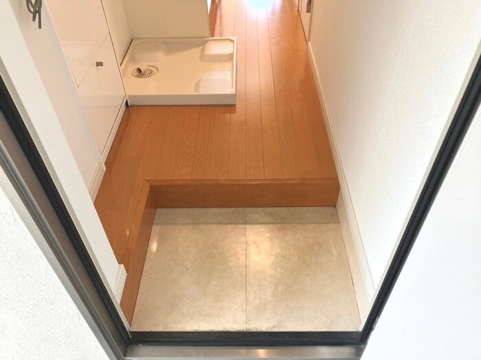 物件内観写真22　(玄関)