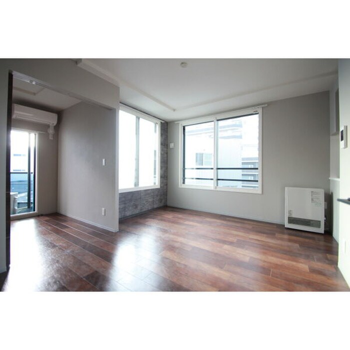 物件内観写真2　(居室)