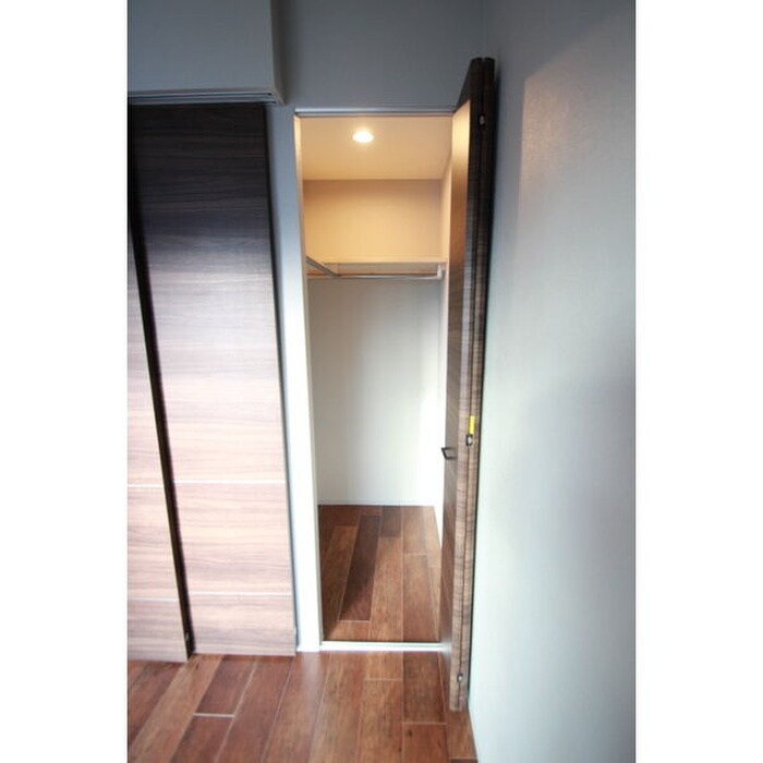 物件内観写真8　(収納)