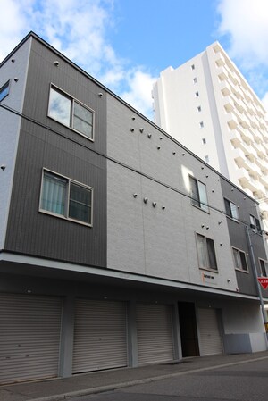 レイディアント南９条外観写真