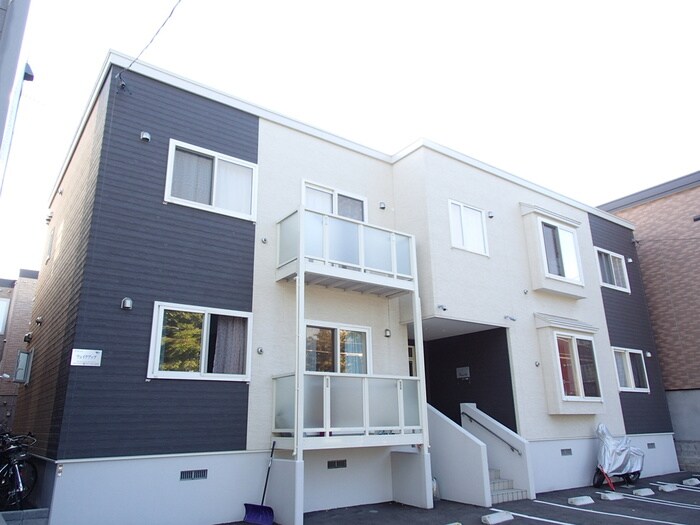 物件外観写真1　(外観写真)