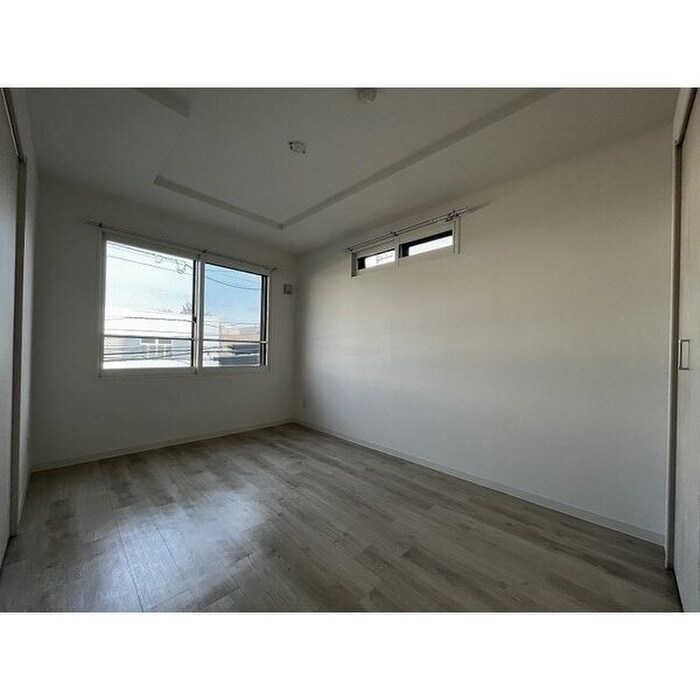 物件内観写真4　(居室)