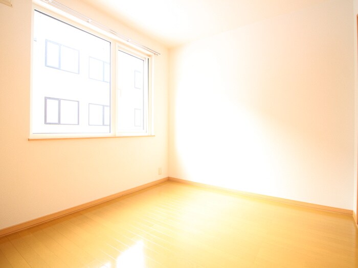 物件内観写真12　(居室)