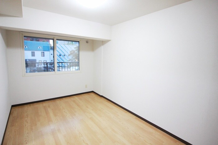 物件内観写真12　(居室)