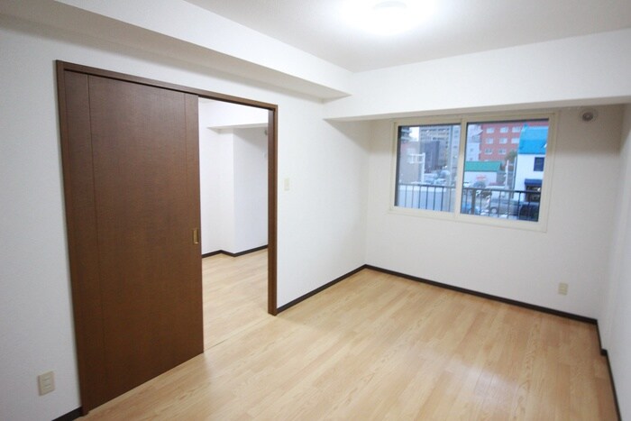 物件内観写真13　(居室)