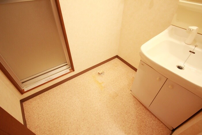 物件内観写真18　(洗濯機置場)