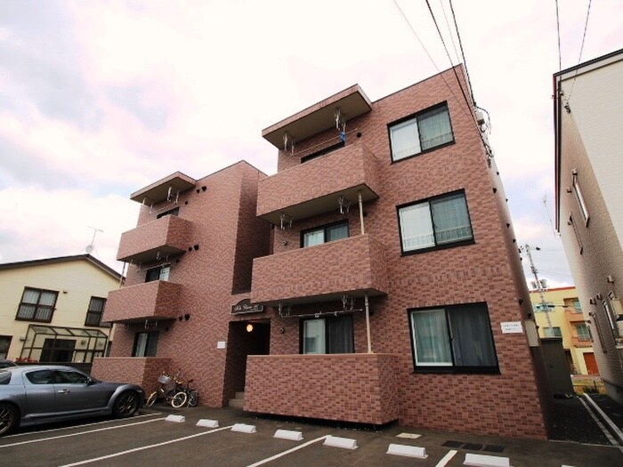 物件外観写真3　(外観写真)