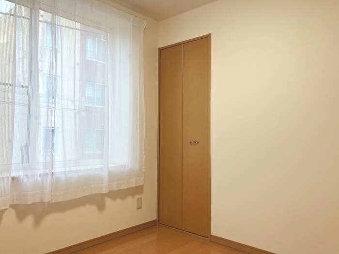 物件内観写真16　(居室)