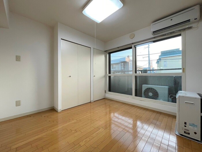 物件内観写真9　(居室)