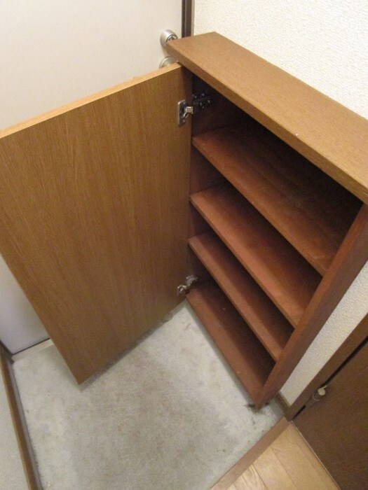 物件内観写真12　(靴箱)