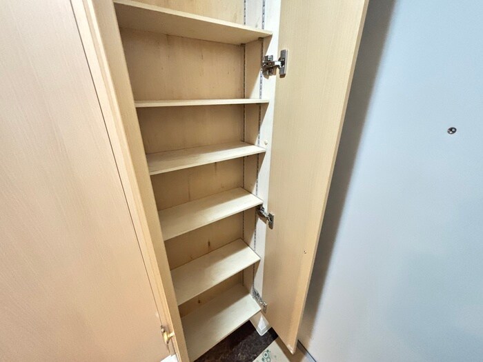 物件内観写真19　(靴箱)