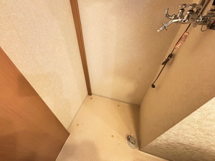 物件内観写真21　(洗濯機置場)