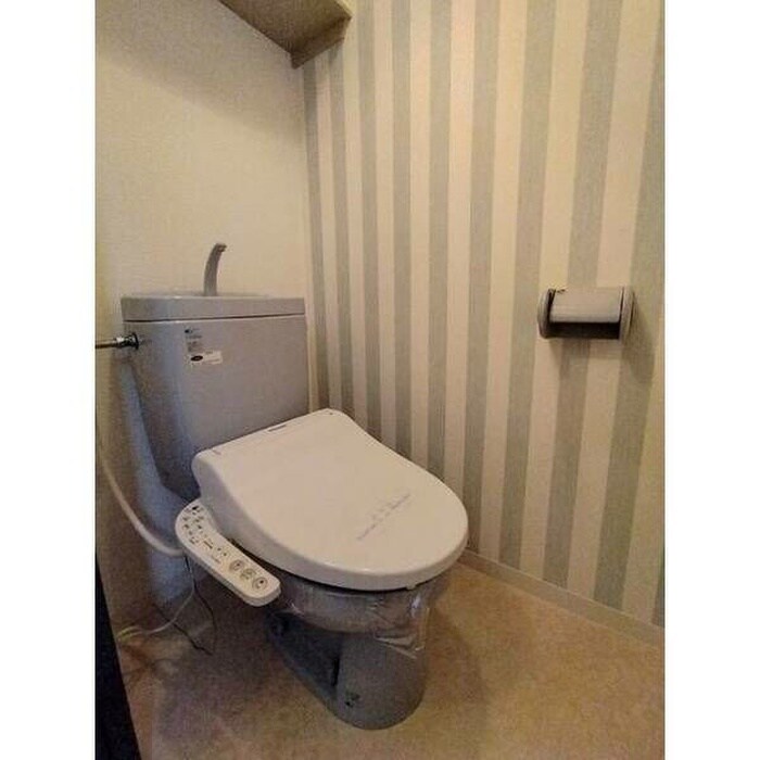 物件内観写真14　(トイレ)