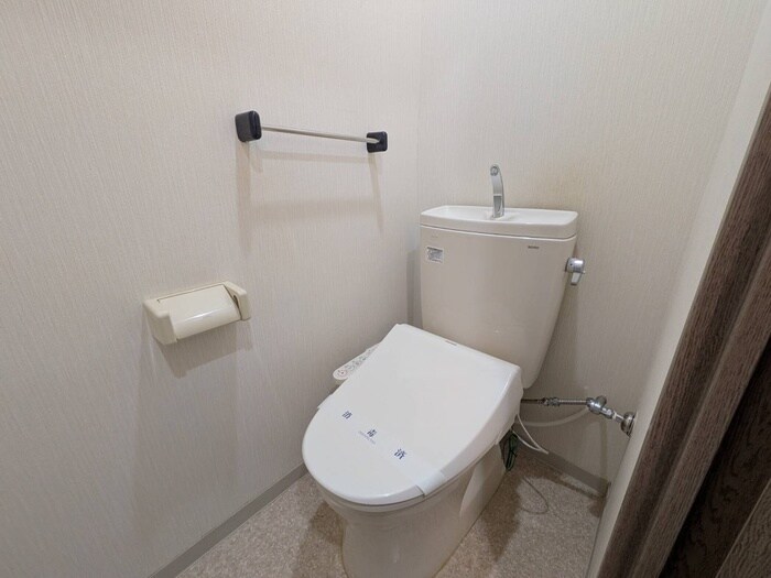 物件内観写真16　(トイレ)