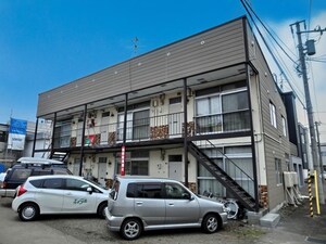 ３２ハイツ外観写真