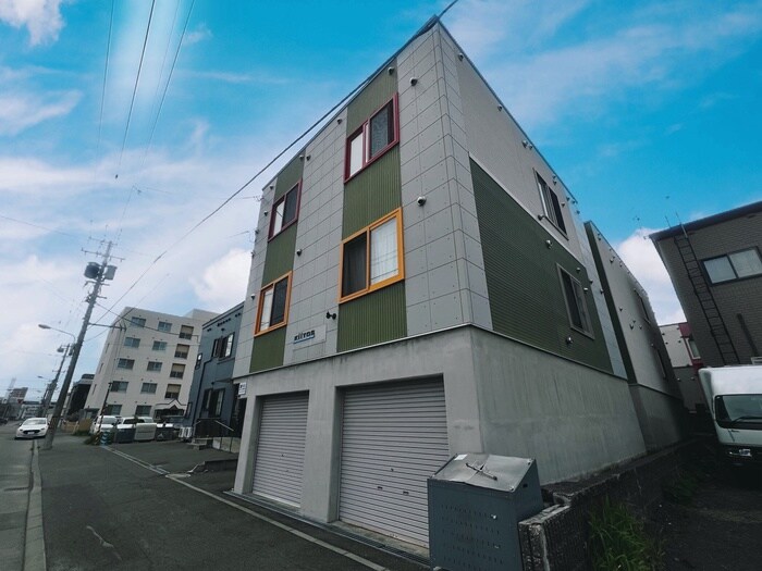 物件外観写真1　(外観写真)