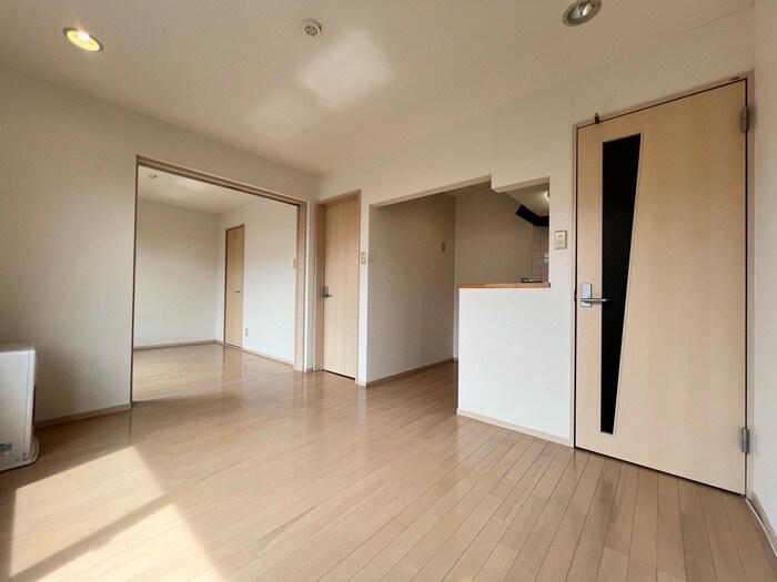 物件内観写真8　(居室)