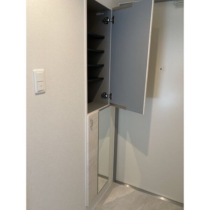 物件内観写真6　(靴箱)