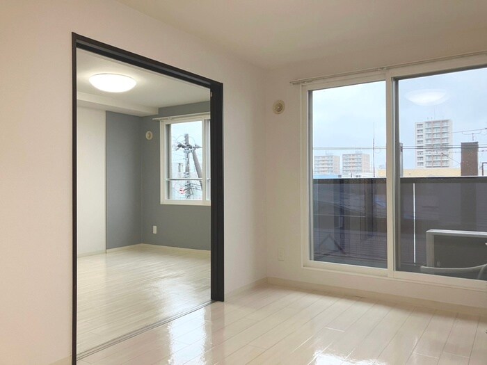 物件内観写真13　(居室)