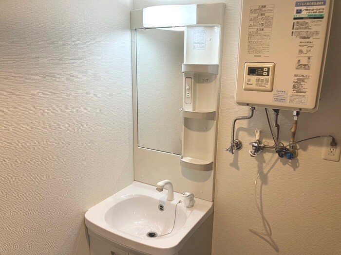 物件内観写真18　(洗面)