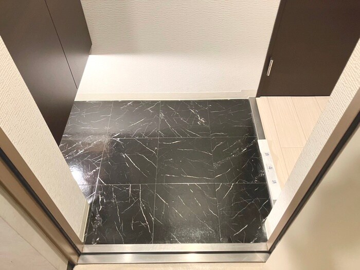 物件内観写真22　(玄関)