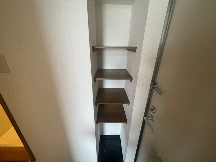 物件内観写真11　(靴箱)