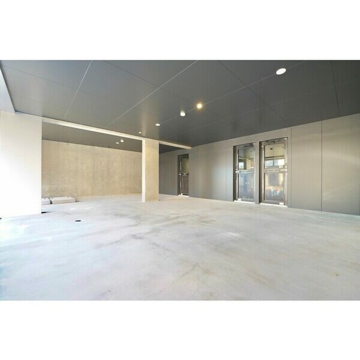 物件外観写真6　(駐輪場)