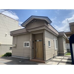 美園1-3戸建外観写真