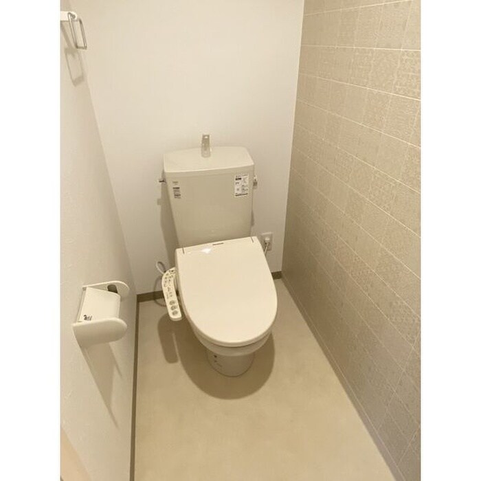 物件内観写真9　(トイレ)