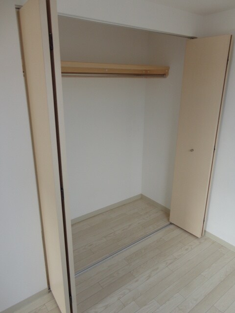 物件内観写真8　(収納)