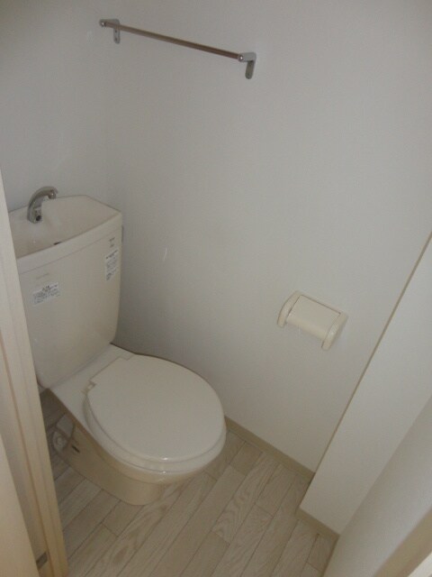 物件内観写真12　(トイレ)