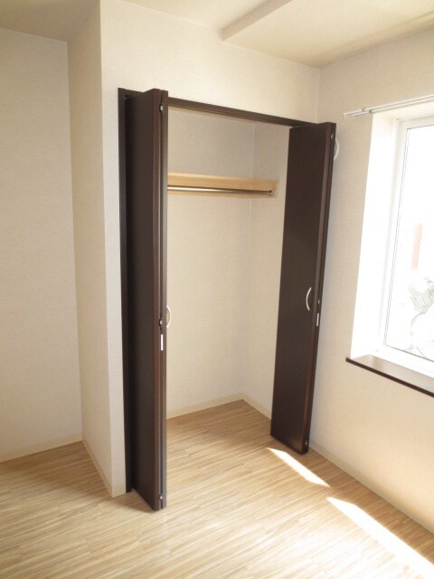 物件内観写真11　(収納)