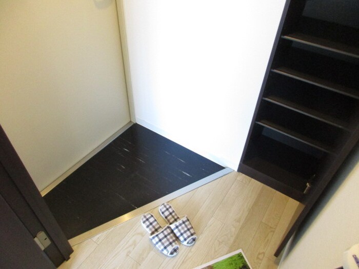 物件内観写真19　(玄関)