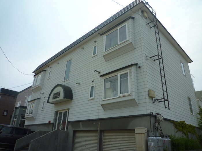 物件外観写真1　(外観写真)