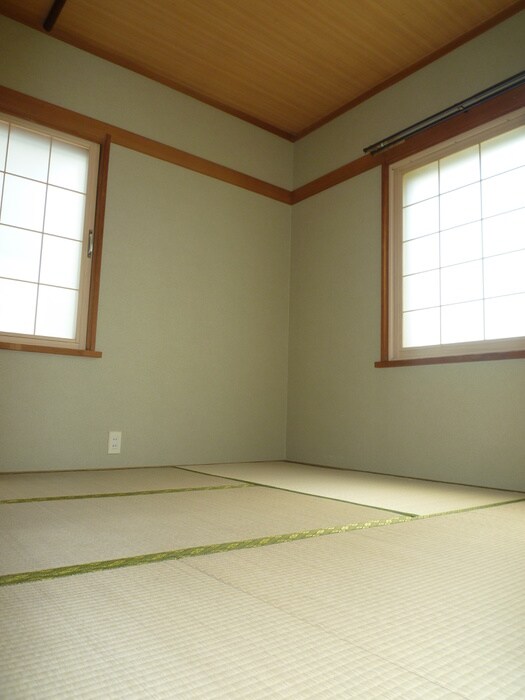 物件内観写真10　(居室)