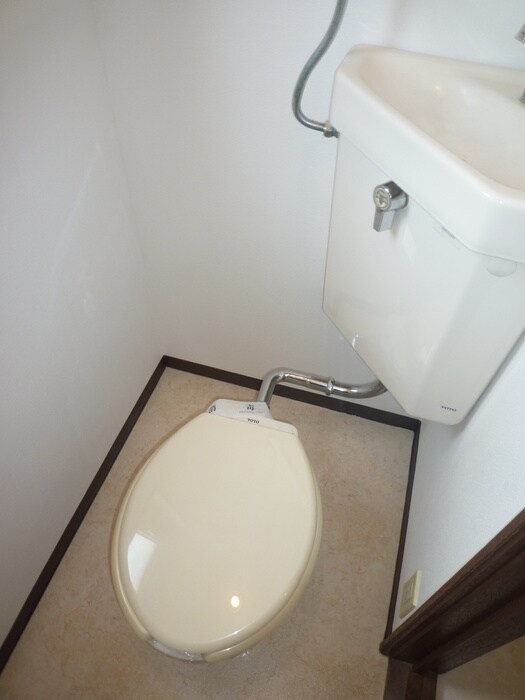 物件内観写真14　(トイレ)