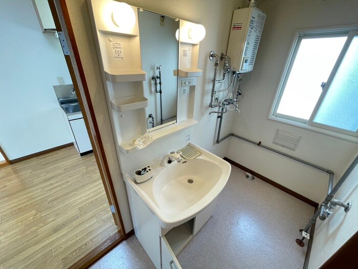 物件内観写真12　(洗面)