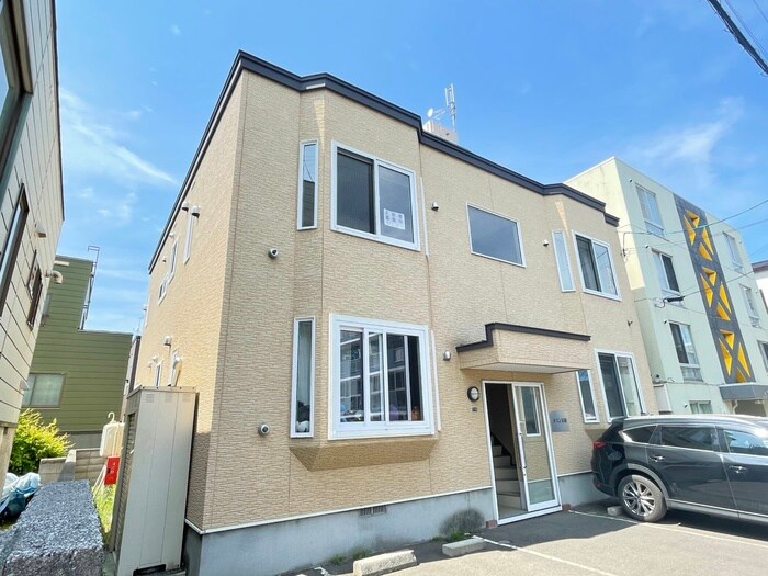 物件外観写真1　(外観写真)