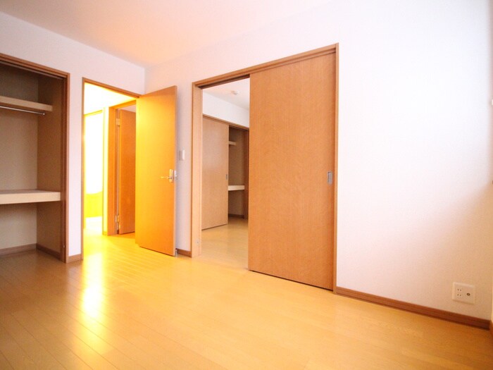 物件内観写真10　(居室)