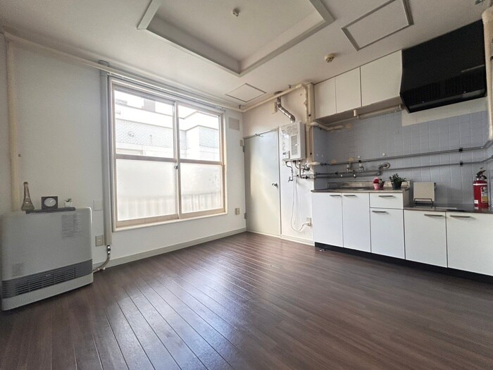 物件内観写真9　(居室)