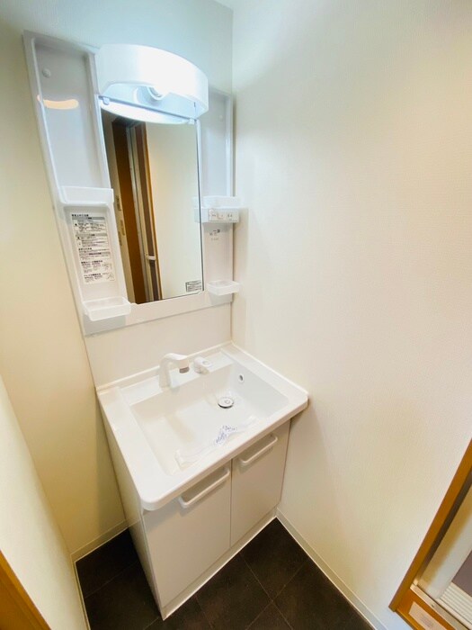 物件内観写真14　(洗面)