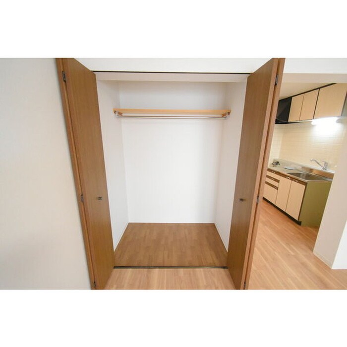 物件内観写真8　(収納)