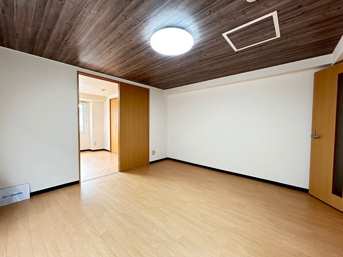 物件内観写真15　(居室)