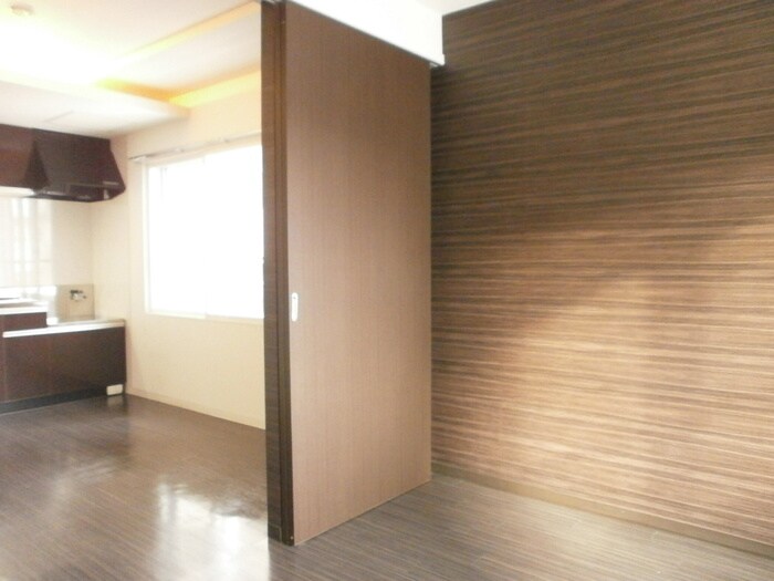 物件内観写真4　(居室)