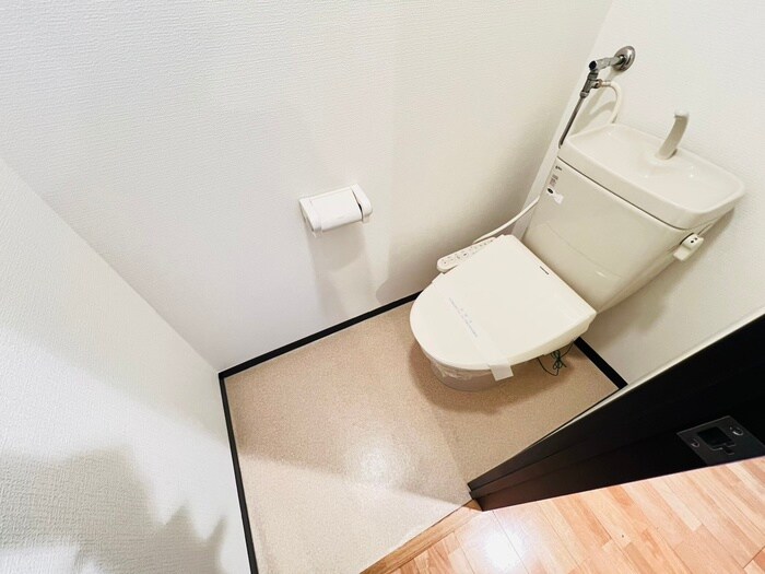 物件内観写真14　(トイレ)
