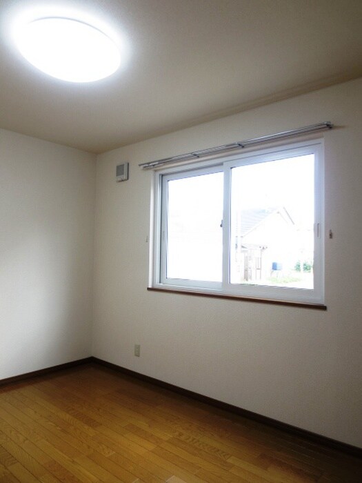 物件内観写真19　(居室)